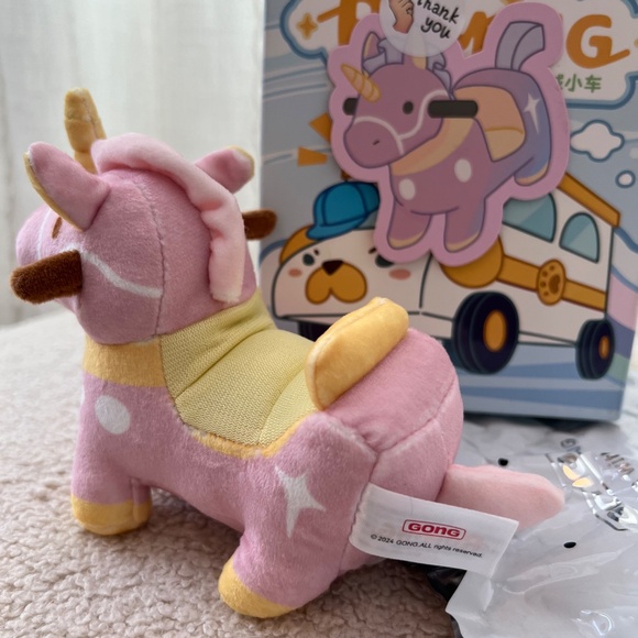POP MART GONG Original Series – Unicorn Plush Toy Car - Picture 3 of 8